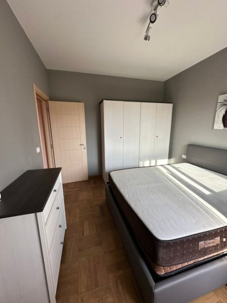 Tirane, jepet me qera apartament 1+1+Ballkon Kati 4, 65 m² 600 € (rruga dervish hatixhe)