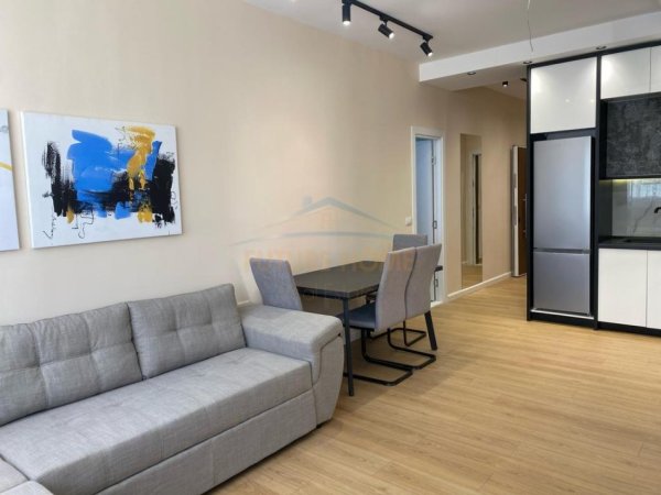 Shitet, Apartament 2+1+2, Rruga Dritan Hoxha, Tirane.