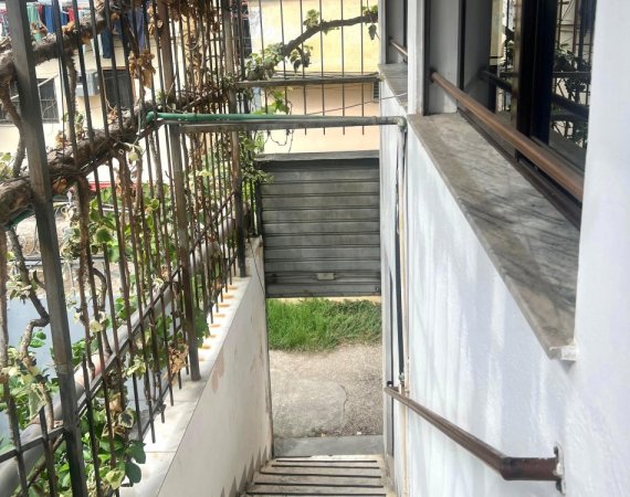 Ambient Biznesi Me Qera: 73m²📍 Rruga e Kavajes – Pas Sofres Turke Cmimi: 80,000 Leke / Muaj - Ambienti jepet BOSH si ne foto