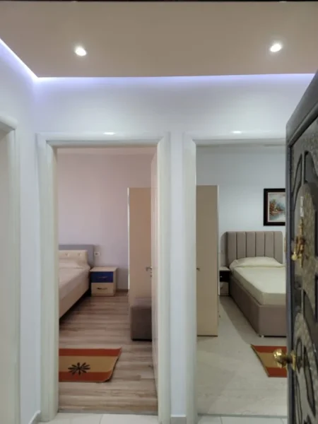 Tirane, jepet me qera apartament duplex 2+1 Kati 5, 80 m² 650 € (Tek Spari, Rruga Mine Peza)