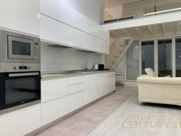 Tirane, shitet apartament+verande | Penthouse 2+1 Kati 6, 160 m² 240.000 € (Liqeni i thate)