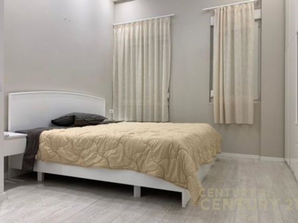 Tirane, shitet apartament+verande | Penthouse 2+1 Kati 6, 160 m² 240.000 € (Liqeni i thate)