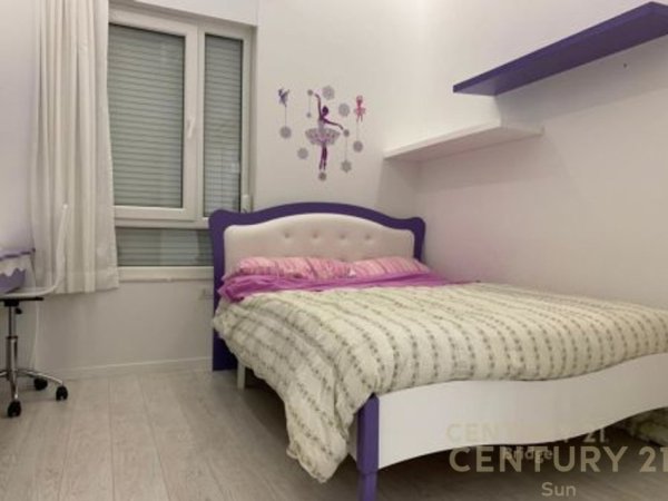 Tirane, shitet apartament+verande | Penthouse 2+1 Kati 6, 160 m² 240.000 € (Liqeni i thate)