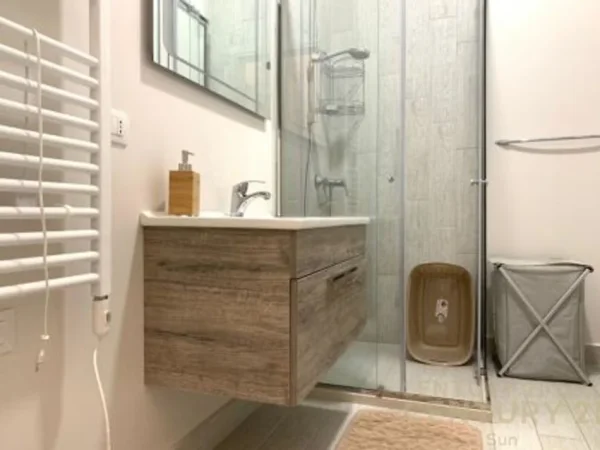 Tirane, shitet apartament+verande | Penthouse 2+1 Kati 6, 160 m² 240.000 € (Liqeni i thate)