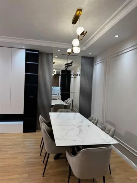 Tirane, jepet me qera apartament 3+1 , 130 m² 1.200 € (FIORI DI BOSKO)