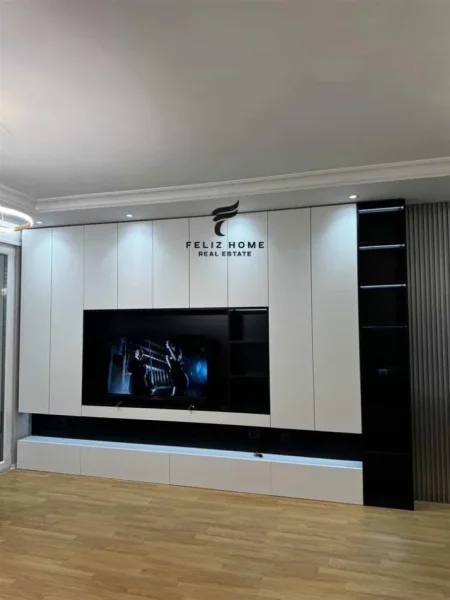 Tirane, jepet me qera apartament 3+1 , 130 m² 1.200 € (FIORI DI BOSKO)