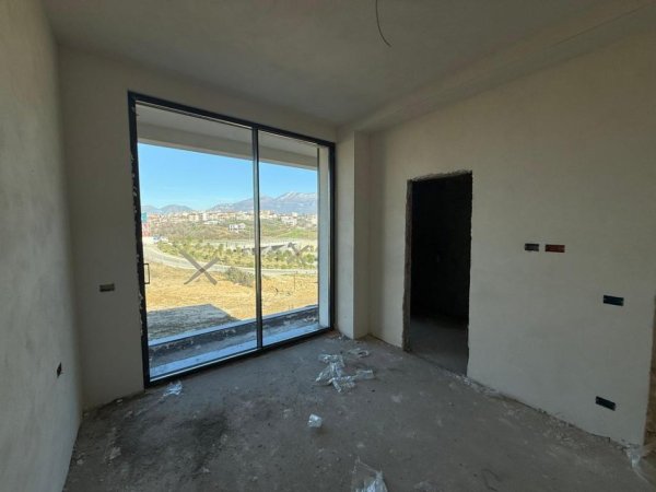 Tirane, shitet apartament 2+1 Kati 1, 294.000 € (Mjull-Bathore)