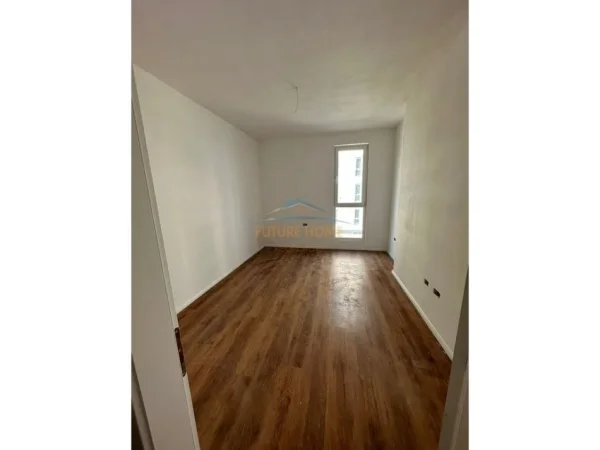 Tirane, shitet apartament 2+1+Ballkon Kati 3, 100 m² 110.000 € (QTU,Univers City)