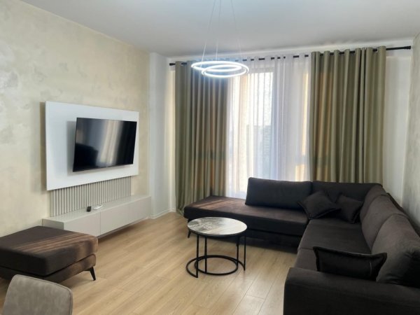 Tirane, jepet me qera apartament 1+1 Kati 4, 700 €