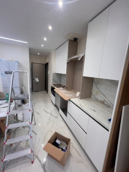 Tirane, jepet me qera apartament 2+1+Ballkon Kati 6, 105 m² 900 € (MIne Peza)