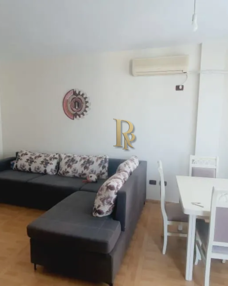 Durres, shitet apartament 1+1+Ballkon Kati 4, 70 m² 75.000 € (Golem)