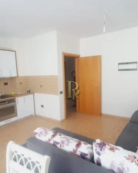 Durres, shitet apartament 1+1+Ballkon Kati 4, 70 m² 75.000 € (Golem)