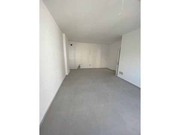 Tirane, shitet apartament 1+1 , 72 m² 198.000 € (Rruga Qemal Stafa, Pazari i Ri)
