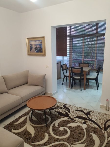 Tirane, jepet me qera apartament 1+1+Aneks+Ballkon Kati 3, 60 m² 600 € (Kodra e Diellit)