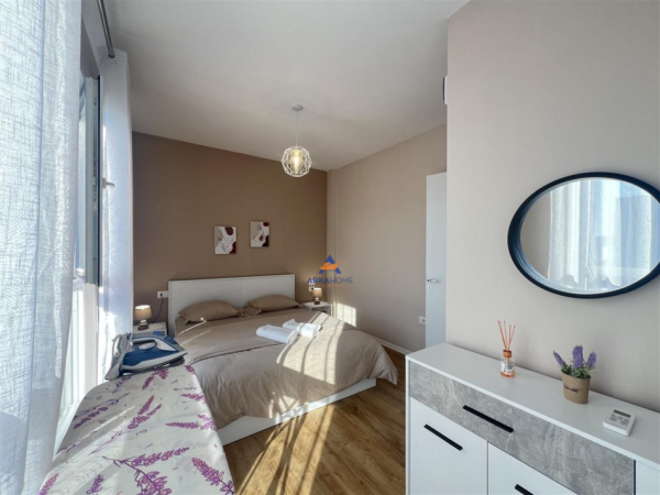 Tirane, jepet me qera apartament 1+1+Ballkon Kati 9, 70 m² 600 € (KOMPLEKSI TRIO TOWERS,DON BOSKO)