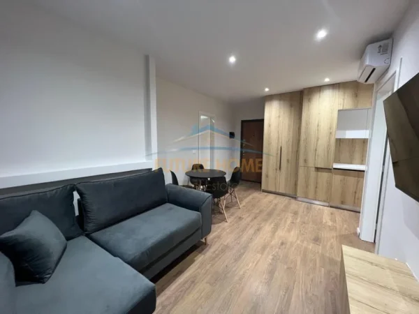 Tirane, jepet me qera apartament 1+1 Kati 9, 56 m² 500 € (ASTIR)