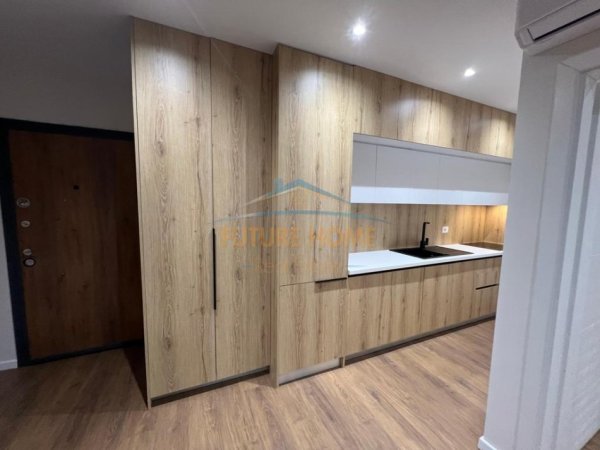 Tirane, jepet me qera apartament 1+1 Kati 9, 56 m² 500 € (ASTIR)