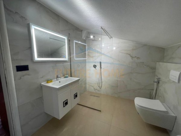 Tirane, jap me qera apartament 3+1+Ballkon Kati 3, 167 m² 800 € (VILAT GJERMANE)