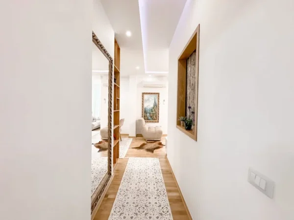 Tirane, shitet apartament 3+1 , 123 m² 250.000 € (prane Kopshtit Botanik)