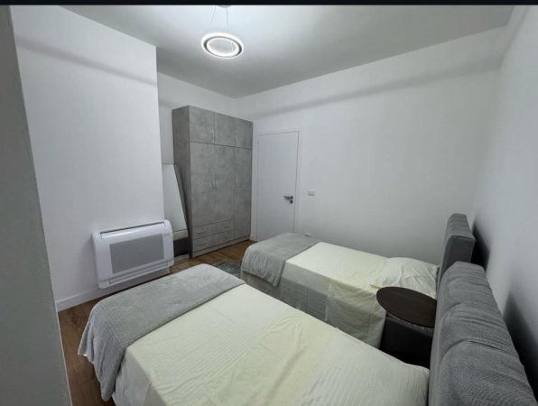 Tirane, jepet me qera apartament 2+1 Kati 7, 110 m² 700 € (5 Maj)
