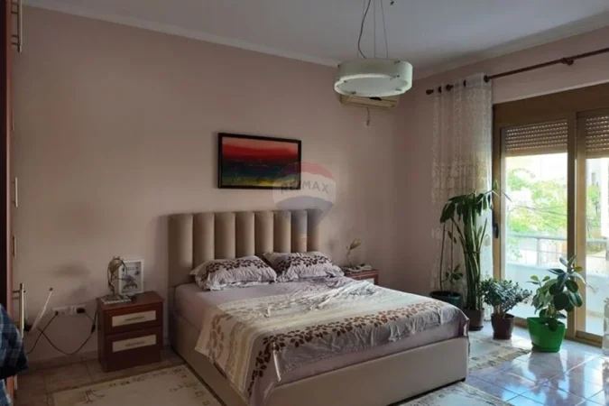 Tirane, shitet Vile 3 Katshe , 256 m² 350.000 € (Rruga Shefqet Kuka, Tiranë)