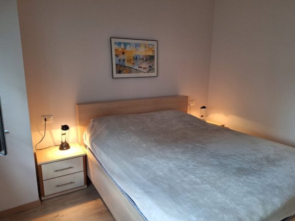 Tirane, jepet me qera apartament 2+1 , 93 m² 900 € (PRANE SHESHIT WILLSON)