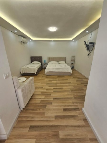 Jepet me Qera Super Apartament 1+1 Pas 15-katëshit ne Qender te Tiranes tek Galeria, Kati 0, 60 m² 500 €URO
