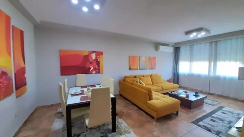 Tirane, shitet apartament 3+1 , 117 m² 170.000 € (perballe spitalit nene tereza)