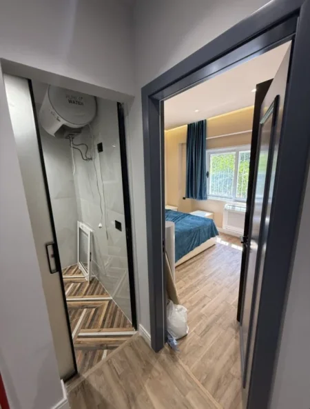jepet me qera apartament 2+1+Ballkon Kati 1, 70 m² 650 € (Rruga Peti)