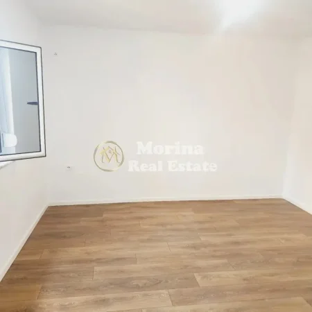 Tirane, shitet apartament 2+1 Kati 4, 77 m² 155.000 € (Ali Demi, Shkolla 1 Maj)