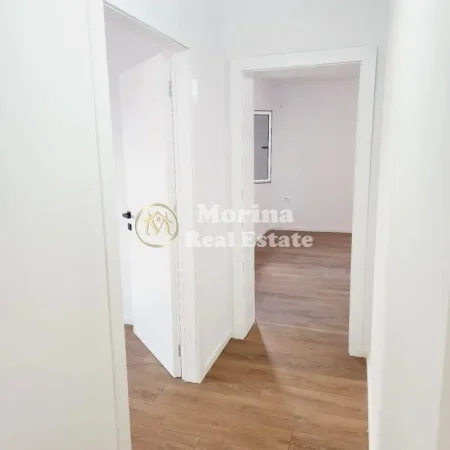 Tirane, shitet apartament 2+1 Kati 4, 77 m² 155.000 € (Ali Demi, Shkolla 1 Maj)
