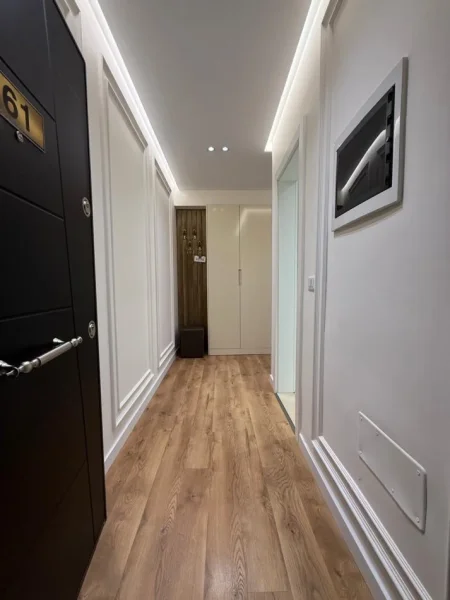 Tirane, jepet me qera apartament 3+1+Ballkon , 135 € 