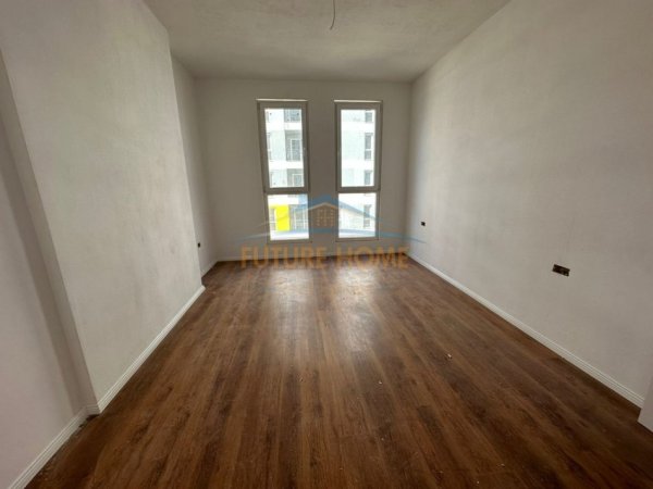 Tirane, shitet apartament 2+1 Kati 3, 101 m² 110.000 € (QTU , Univers City)