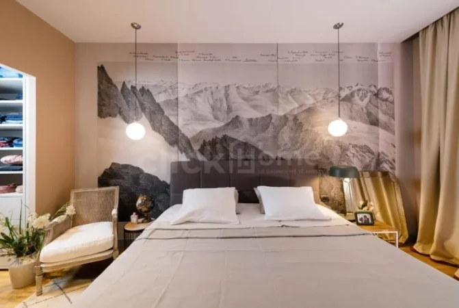 Tirane, shitet apartament 3+1+Ballkon , 278 m² (Sauk)