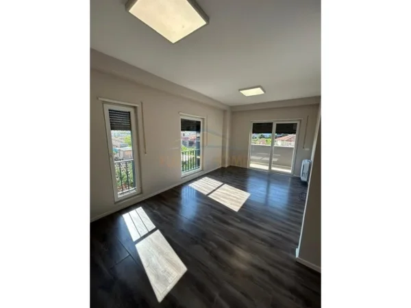 Tirane, shitet apartament 2+1 Kati 1, 88 m² 230.000 € (Quartum Residence , Jordan Misja)