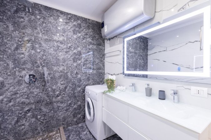 Tirane, shitet apartament 2+1+Ballkon Kati 2, 105 m² 268.000 € (ZOGU I ZI)