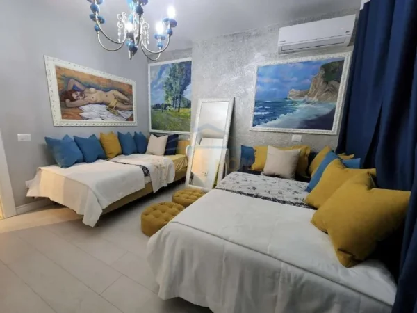 Tirane, jepet me qera apartament 2+1+Post Parkimi+Ballkon Kati 2, 107 m² 1.500 € (Kopshti Zoologjik)
