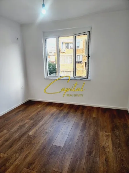 Tirane, jepet me qera apartament 2+1 Kati 4, 77 m² 155.000 € (ALI DEMI)