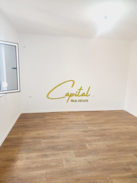 Tirane, jepet me qera apartament 2+1 Kati 4, 77 m² 155.000 € (ALI DEMI)