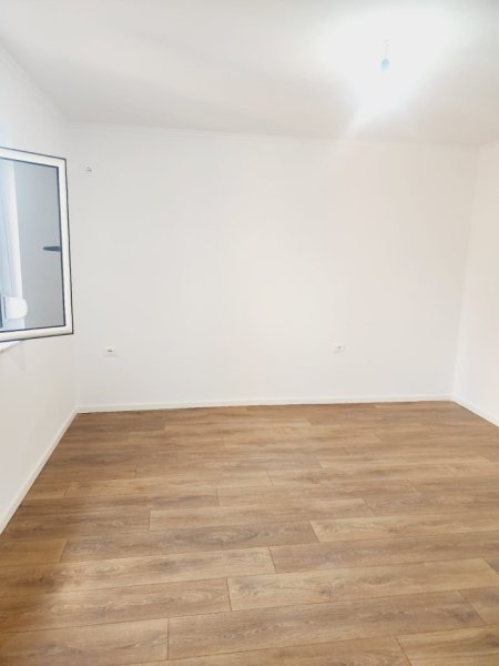 Tirane, shitet apartament 2+1 , 77 m² 155.000 € (Ali Demi)