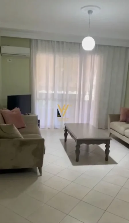 Tirane, jepet me qera apartament 1+1+Ballkon Kati 5, 75 m² 500 € (SELITE)