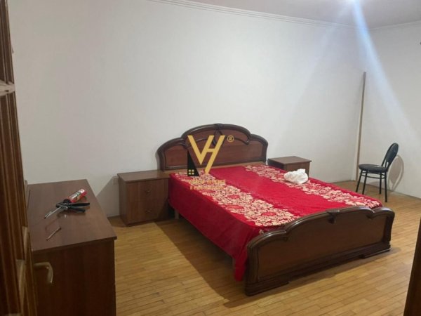 Tirane, jepet me qera apartament 2+1+Ballkon Kati 6, 110 m² 700 € (LAPRAKE)