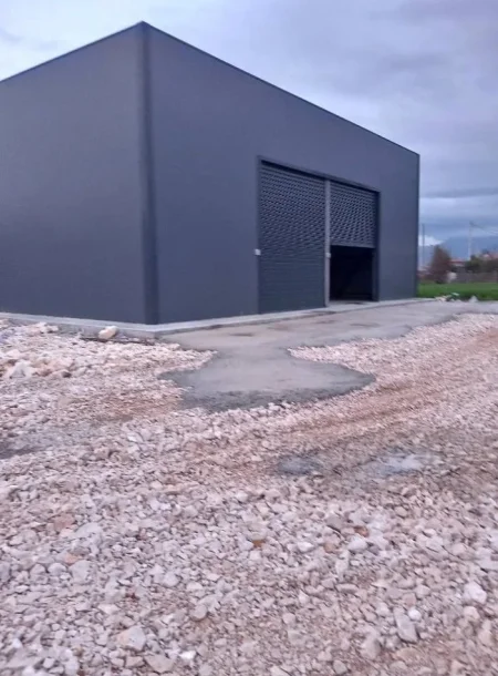 Tirane, jepet me qera magazine Kati 0, 150 m² 1.200 € (City Park)