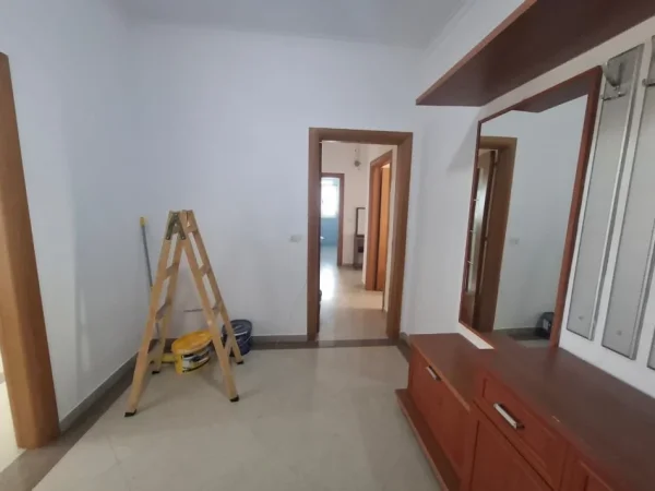 Durres, shitet apartament 2+1 Kati 3, 170 m² 170.000 € 