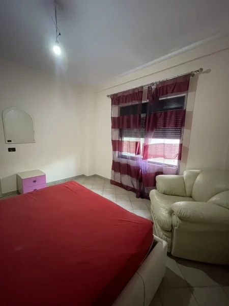 Tirane, jepet me qera apartament 1+1 Kati 0, 55 m² 33.000 € (Rr Gjin Gjergji)