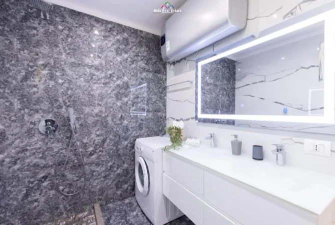 Tirane, shitet apartament 2+1+Ballkon Kati 2, 105 m² 260.000 € (Zogu i Zi)