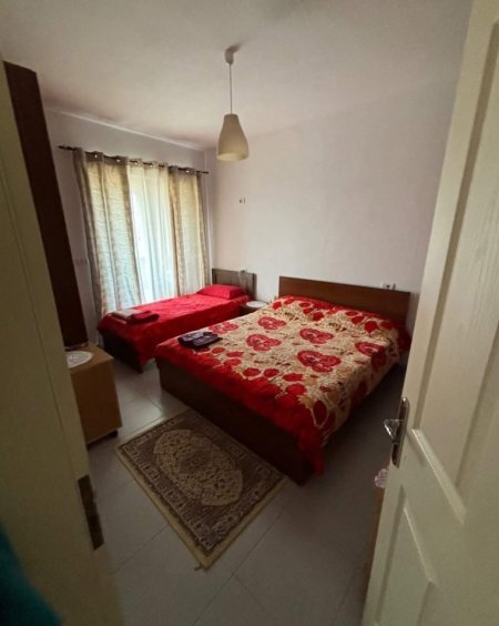 Tirane, shitet apartament 2+1 Kati 8, 130 m² (Rruga Astrit Losha)