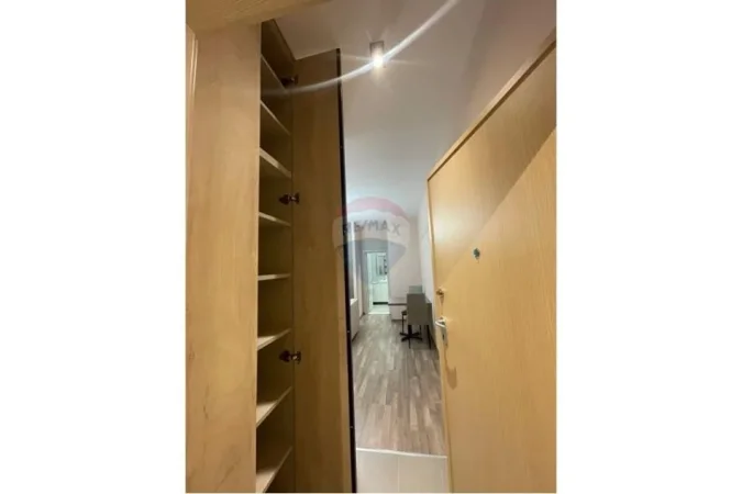 Tirane, jepet me qera apartament 1+1 Kati 3, 49 m² 450 € (Rruga Bamir Topi, Tiranë)