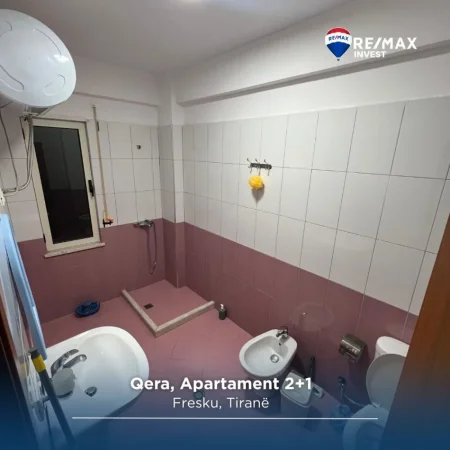 Tirane, jepet me qera apartament 2+1+Ballkon Kati 2, 100 m² 450 € (fresku)  # 530581007-71