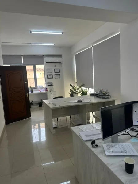 Durres, shitet ambjent biznesi Kati 2, 71 m² 100.000 € (Rr. Aleksander Goga)